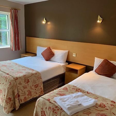 Fernhill Lodge Carrigaline Exteriör bild